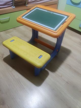 Escritorio infantil 


