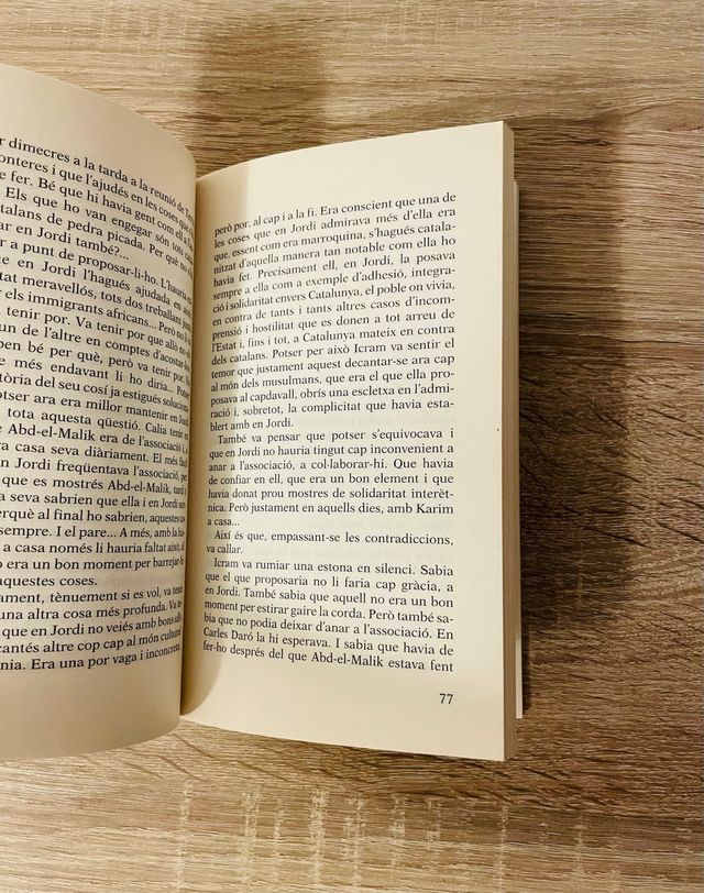 Libro Els arbres passaven ran de finestra