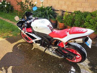Yamaha R1