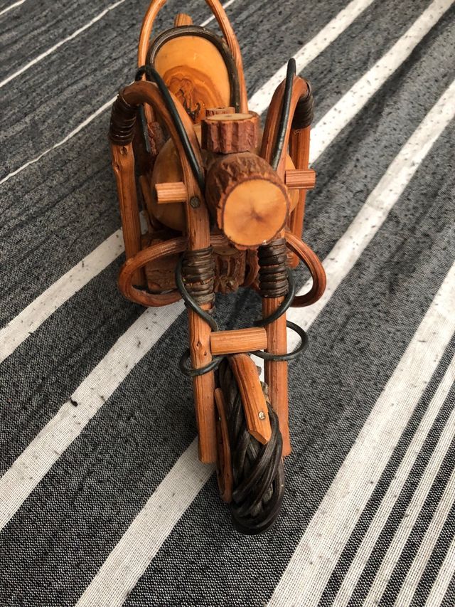 Decoracion artesanal madera Moto harley