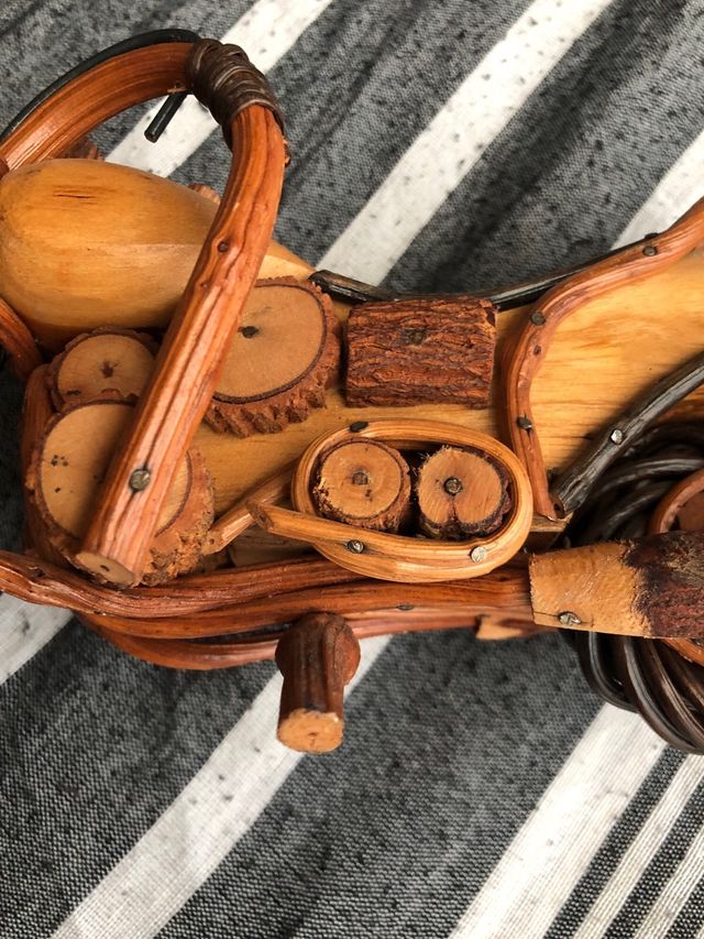 Decoracion artesanal madera Moto harley