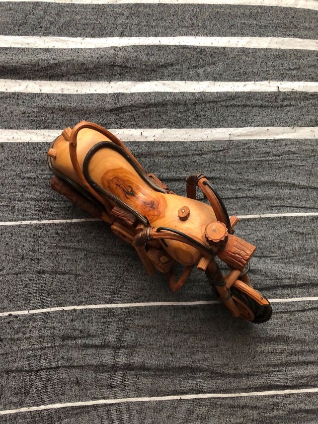 Decoracion artesanal madera Moto harley