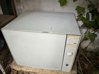 Lavavajilla Balay pequeño. 