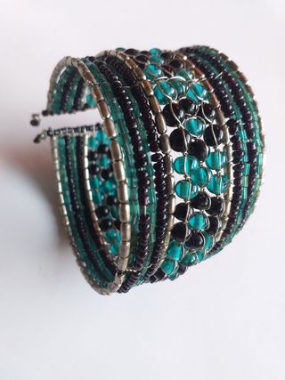 Pulsera abalorios