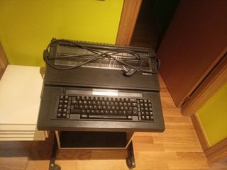 Máquina de escribir Olivetti ET116