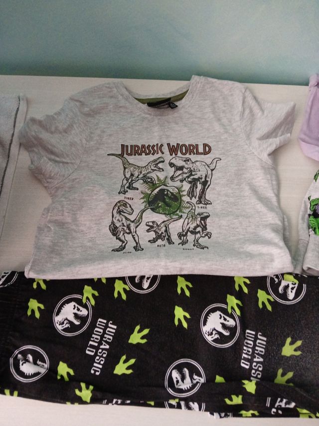 3 pijamas largos de 4-5 y 5-6