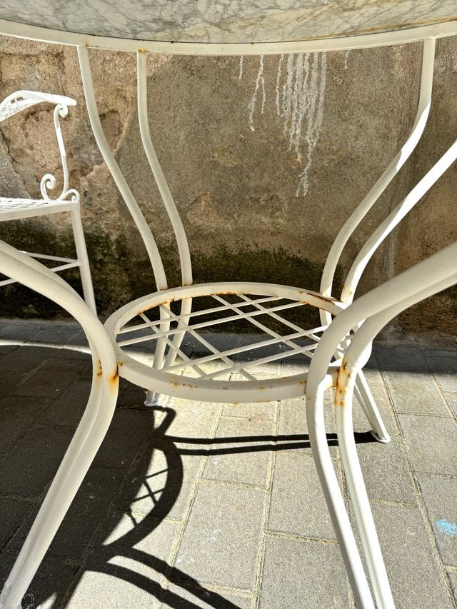 Mesa marmol y hierro vintage. Años 70