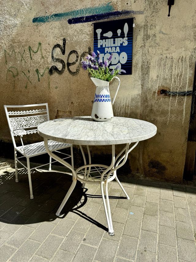 Mesa marmol y hierro vintage. Años 70