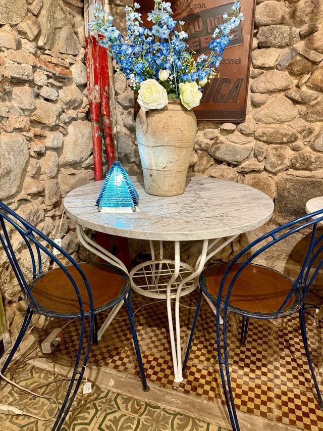 Mesa marmol y hierro vintage. Años 70