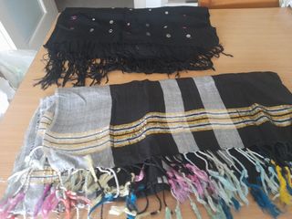 2 Sciarpe  !!! 20 euro 1 pezzo