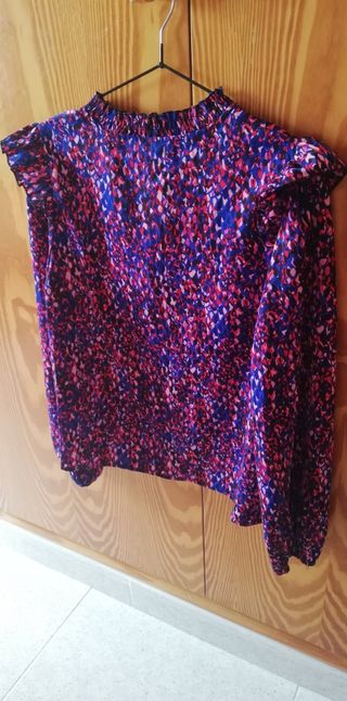 Blusa estampada Shein, talla M