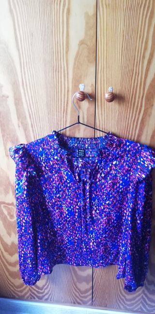 Blusa estampada Shein, talla M