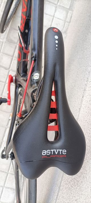 Bicicleta Pinarello carbono 