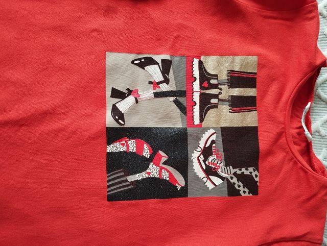 Conjunto pantalón y camiseta