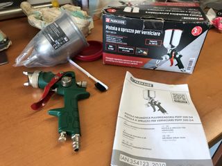 PISTOLA A SPRUZZO PNEUMATICA PER VERNICIARE