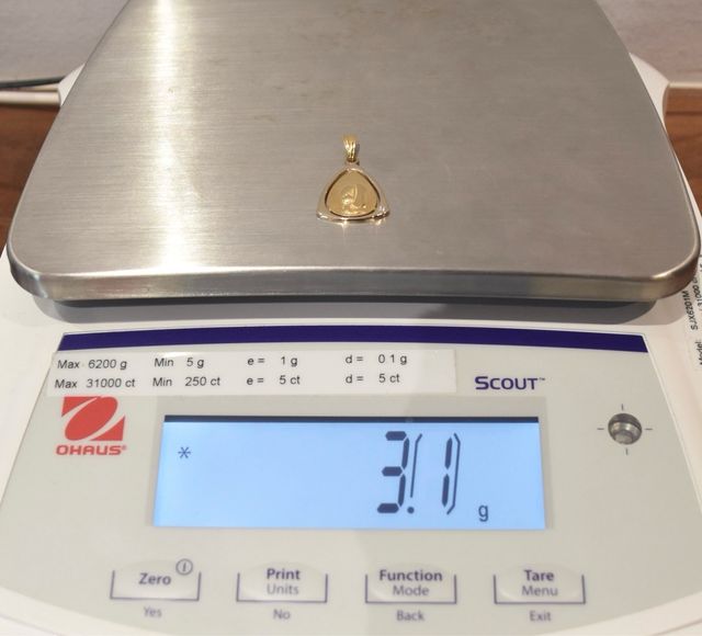 COLGANTE VIRGEN NIÑA DE ORO 18K/3.1Gr