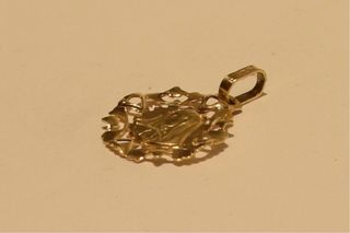 COLGANTE VIRGEN NIÑA DE ORO 18K/1.8Gr