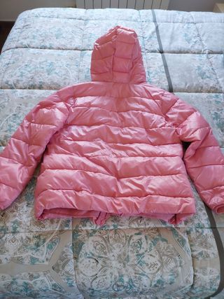 CHAQUETA ACOLCHADA CON CAPUCHA 