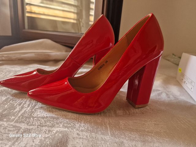 Scarpe con tacco 👠  rosse