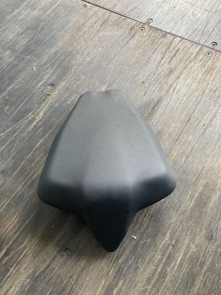 Asiento sillin pasajero trasero Aprilia RS660