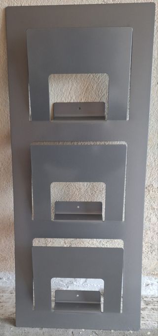 Porta cataloghi a muro
