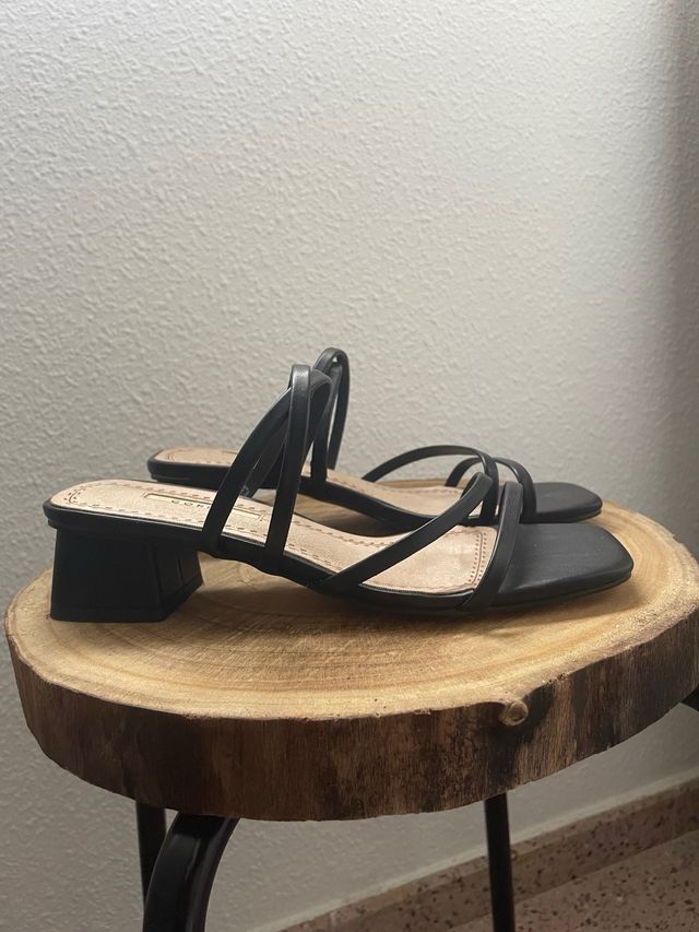 Sandalias tacón verano negras