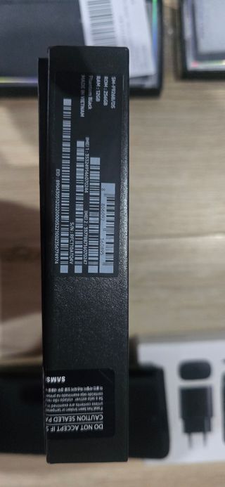 SAMSUNG GALAXY FOLD3 5G  --LEER TODO--