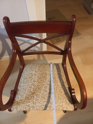 Sillon de nogal antiguo