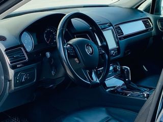 VOLKSWAGEN Touareg 3.0 V6 tdi bluemotion 245CV 