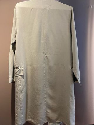 Chaqueta tipo gabardina Zara talla S
