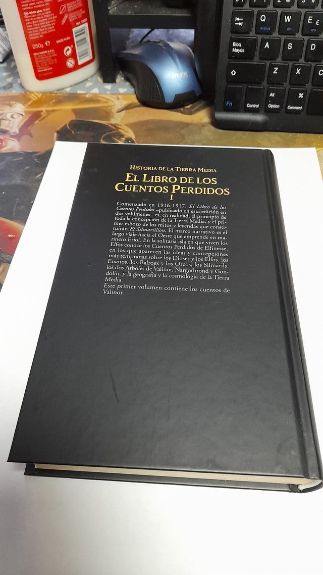 Biblioteca Tolkien Libro de los Cuentos Peridos