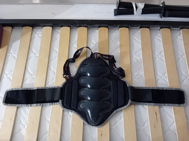 Protezione per schiena per equitazione