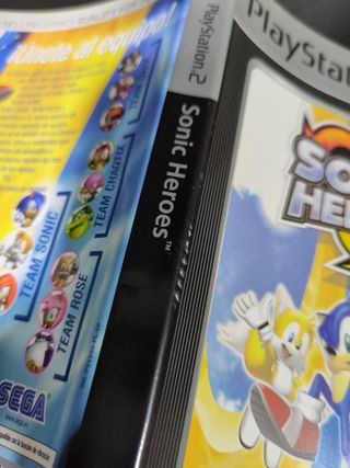 Sonic heroes manual y portada