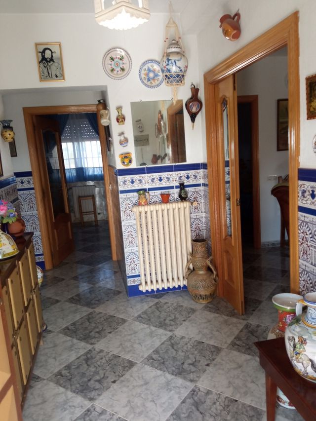 Chalets en venta con mucho terreno, semiurbano