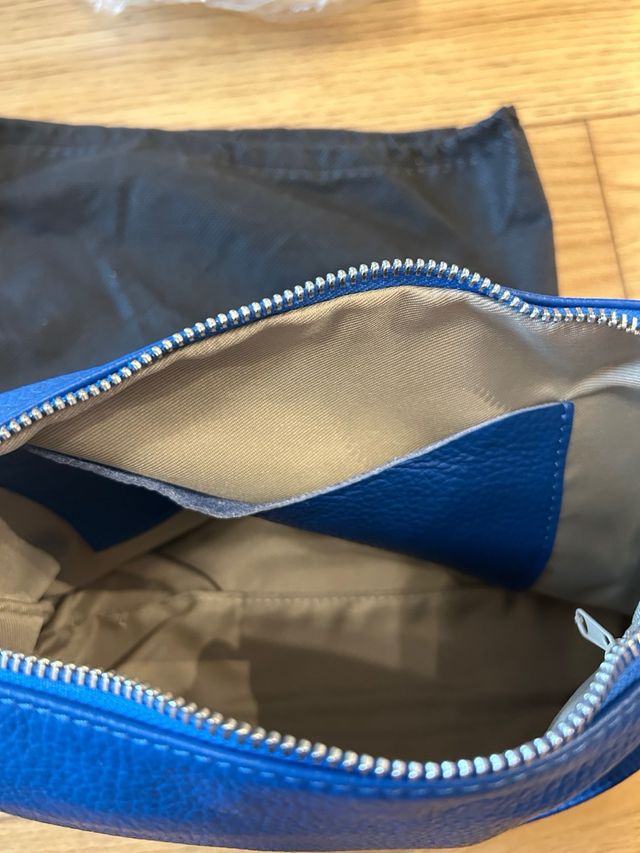 Borsa in pelle nuova