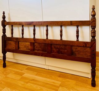 Se vende cama castellana de 1.5 m.