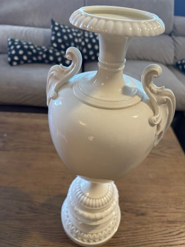 Jarrón me queda solamente uno!!!