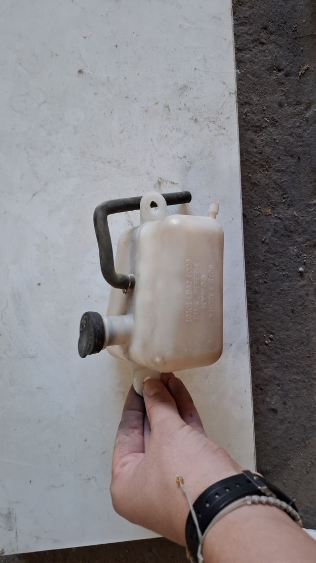 Depósito agua kimco xciting 250cc