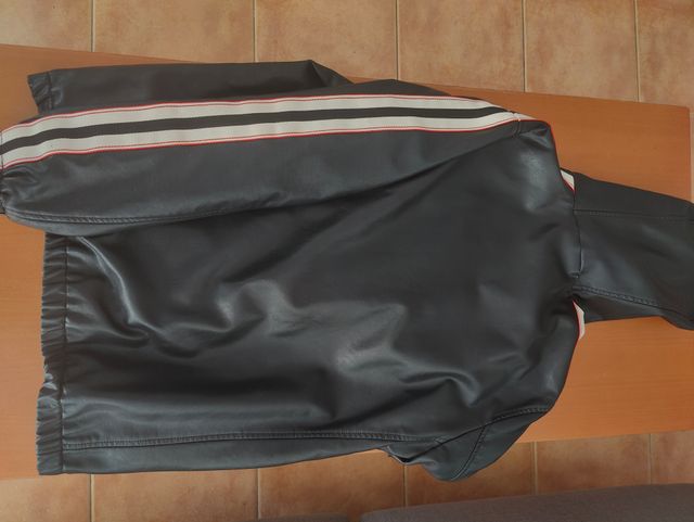 Chaqueta cuero sintético