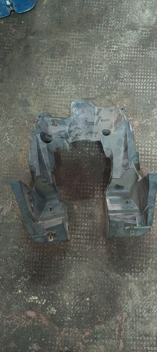 Tapa frontal interior aerox