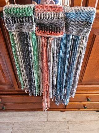 Cuello- bufanda de flecos