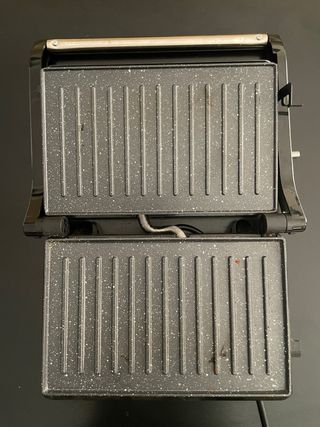 Parrilla electrica plancha Sandwichera.