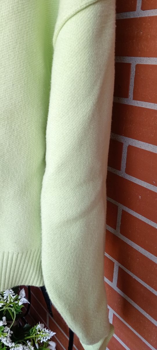 Sudadera punto Verde claro Zara