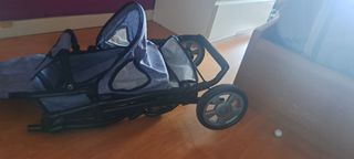 Carrito de bebé juguete