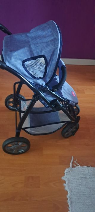 Carrito de bebé juguete