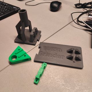 Grinder Tool per pulire batterie 18650 Dremel