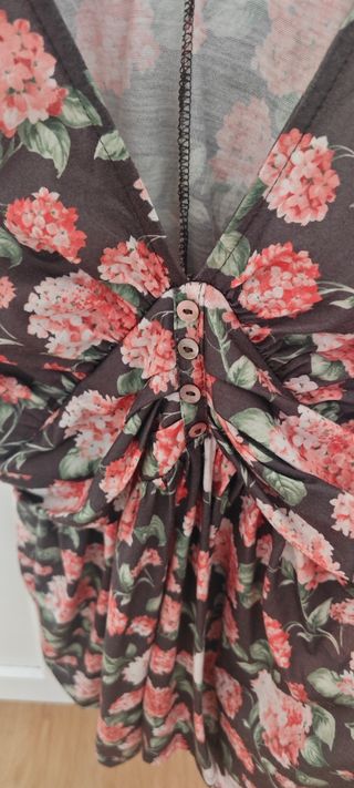 Camiseta flores