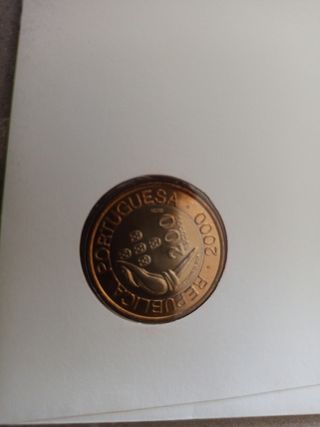 Sobre primer día + moneda 200 escudos