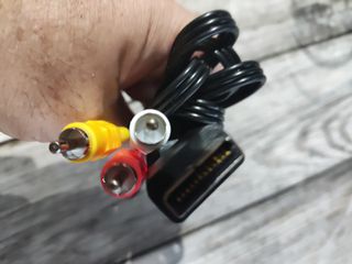 Cable video play station