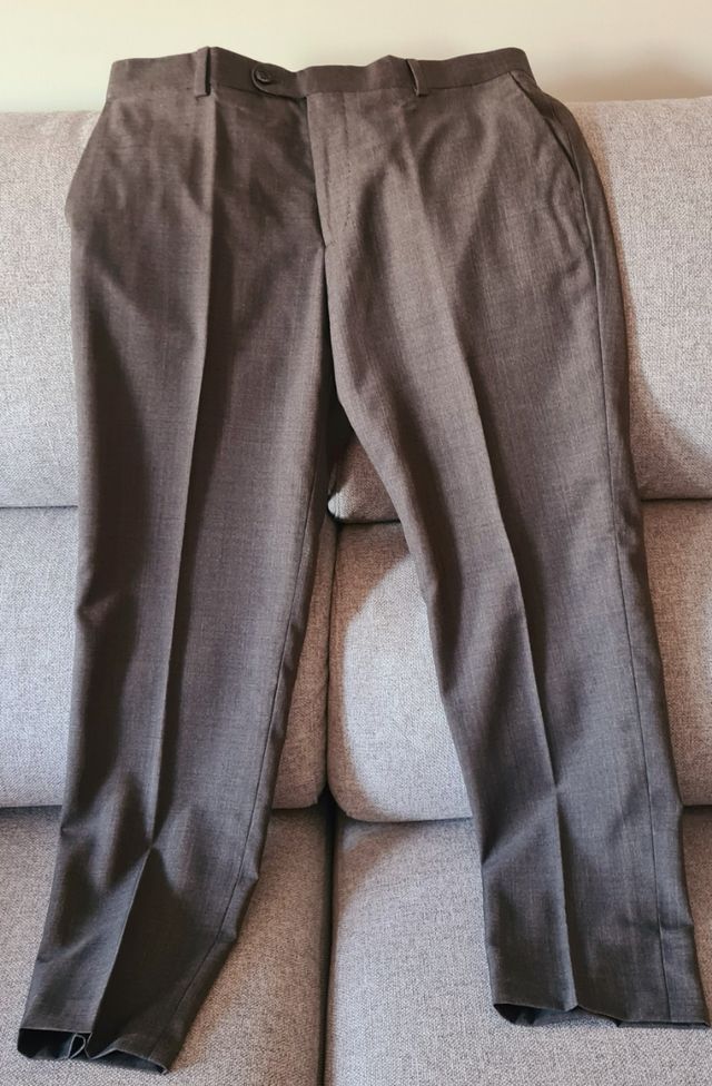 Traje de caballero Mango, con 2 pantalones